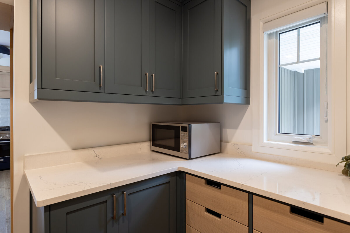 KatCo_Interiors-LakeHouse-Pantry-03