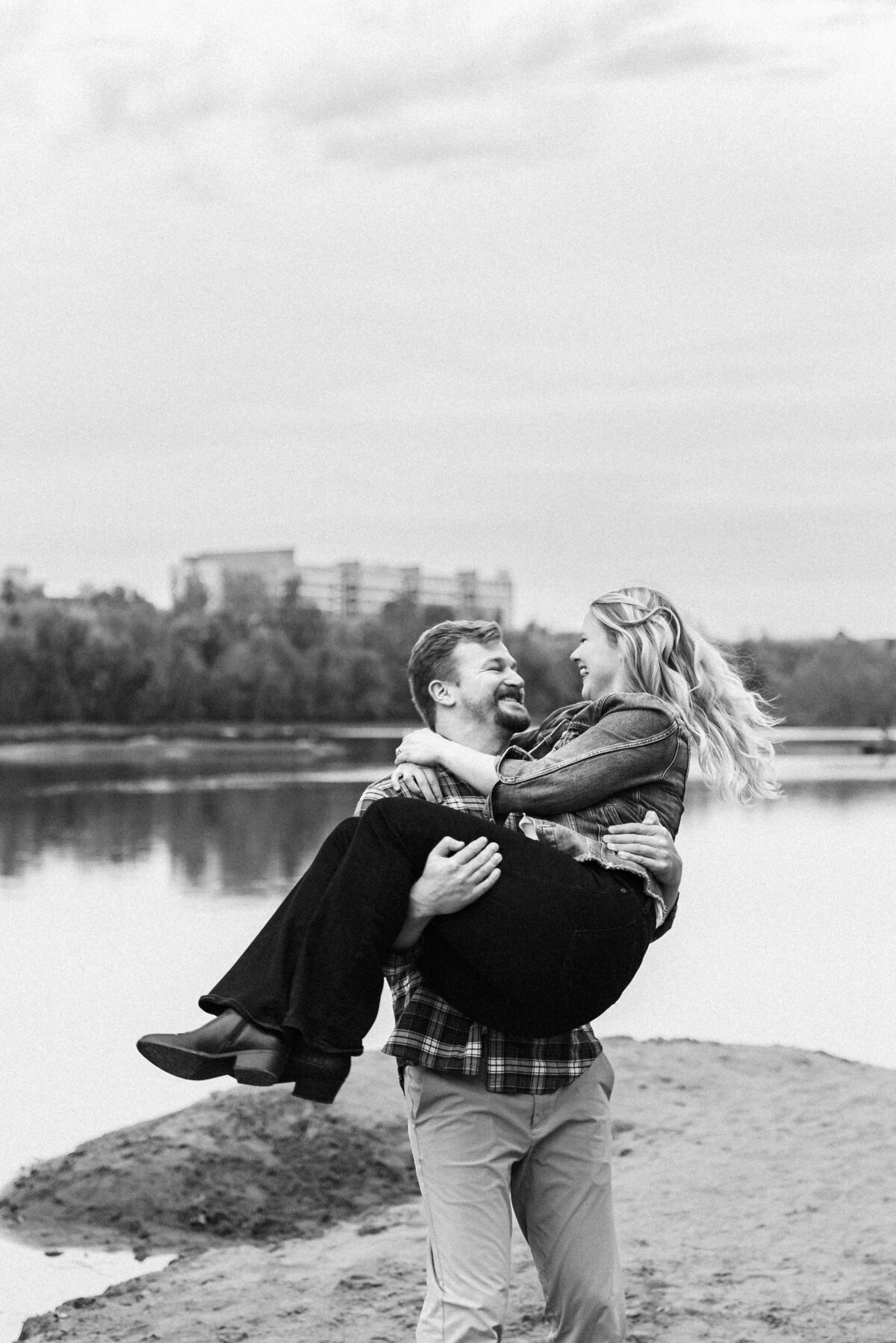 E+J_Richmond_EngagementPhotos_LeahReddingPhotography-98-Copy1