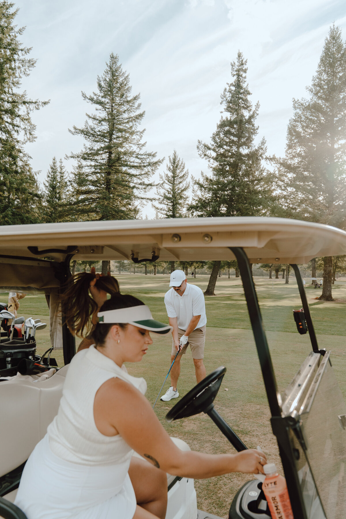Mount-Si-Golf-Course-Couples-Photos-137