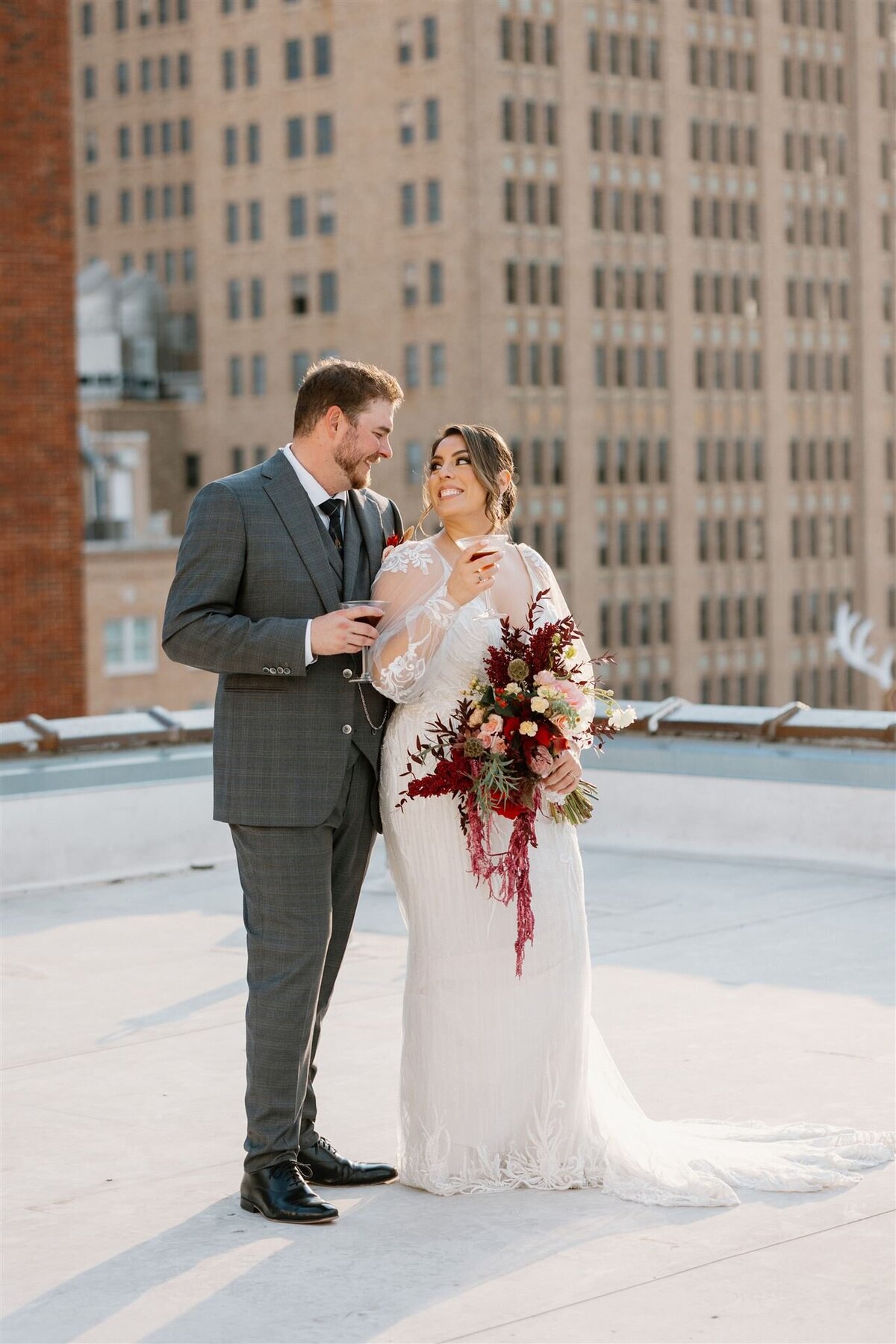 san-antonio-rooftop-wedding-leah-thomason-photography-5