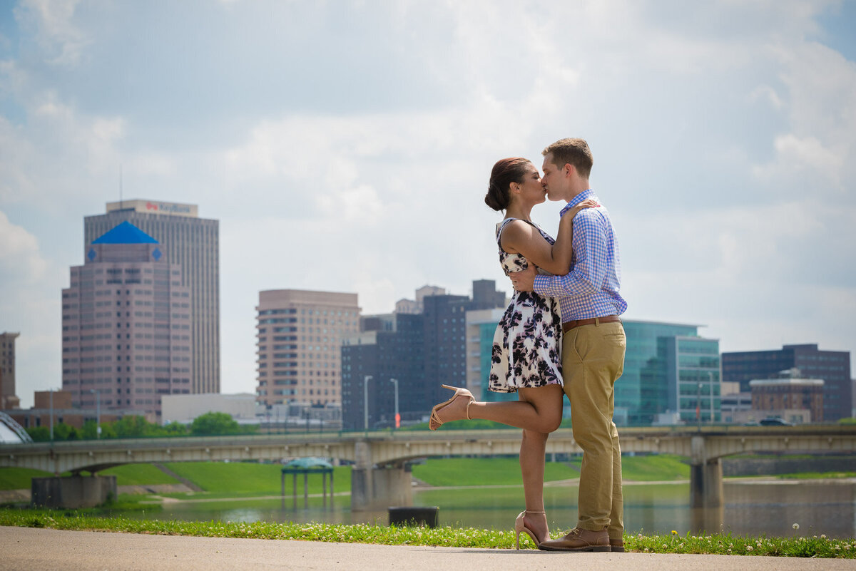 deeds-point-metropark-engagement-photo-locations--10