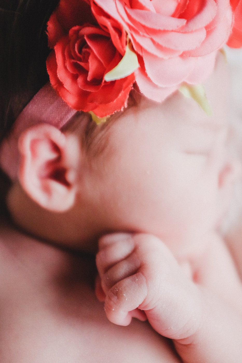 newborn baby close up photo