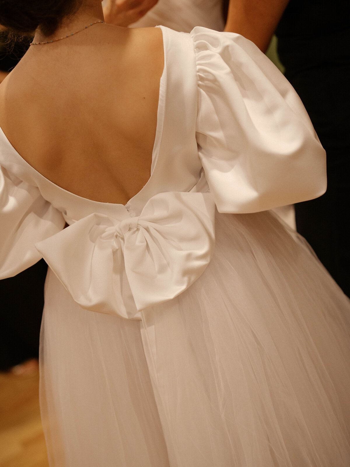flower-girl-wedding-ceremony-at-castle-hill-inn-ri
