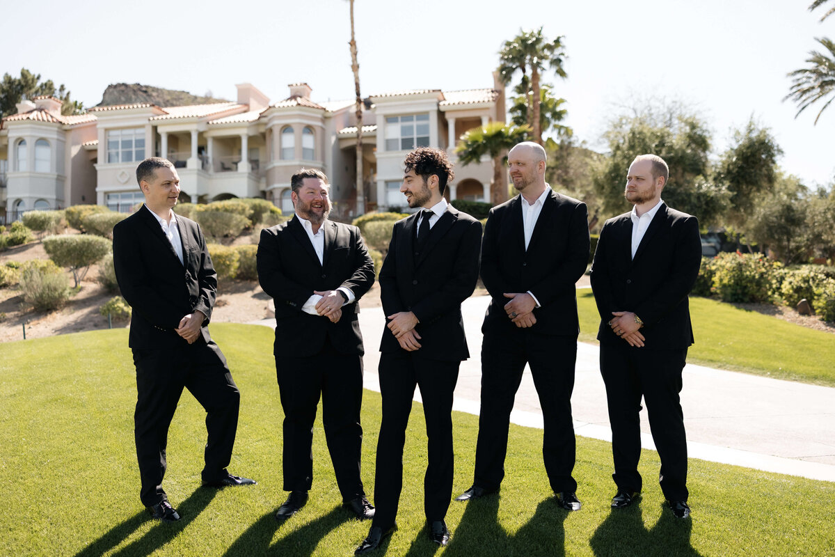 11_riskyexposure_marley-simon_las-vegas-elopement-photography
