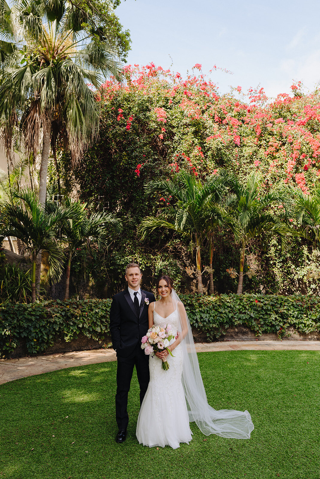 mcneile-photo-sunken-gardens-elopement-chantilly-chic-celebrations-14