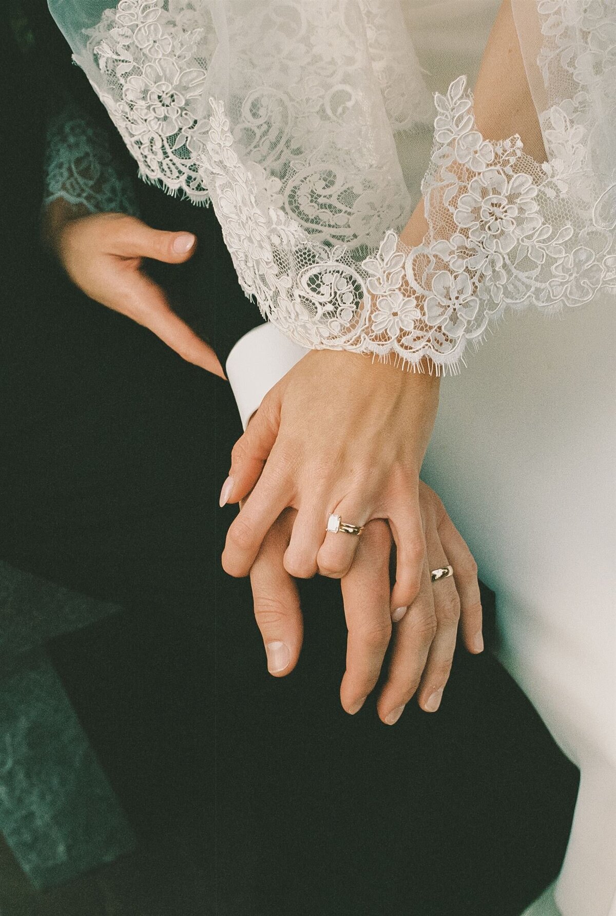 nikkinetzerphotos-wilmingtonwedding-northcarolinafilmphotographer-21_websize