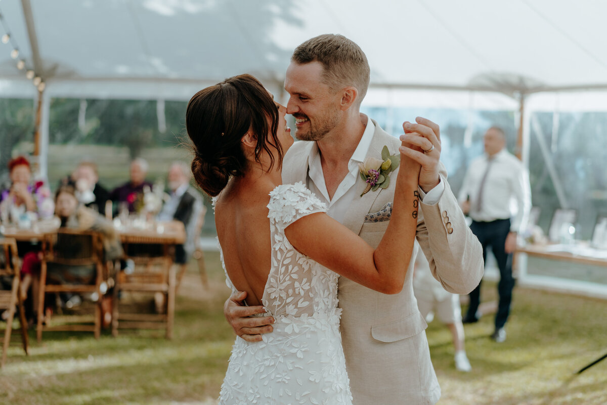 Karrawingi Park Wedding photography by Jake Grinde