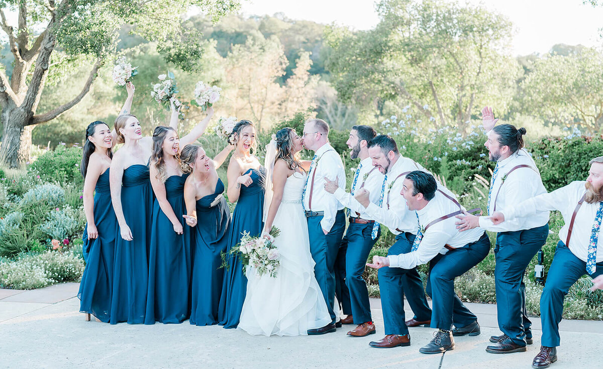 Bridal portrait captured by Vanessa Montano Photography – Livermore vineyard at sunset.