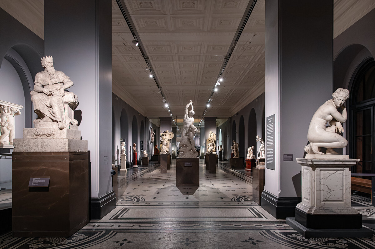 fundraiser-kensington-empower-finance-gala-deutsche-bank-v&a-marc-james-photography003