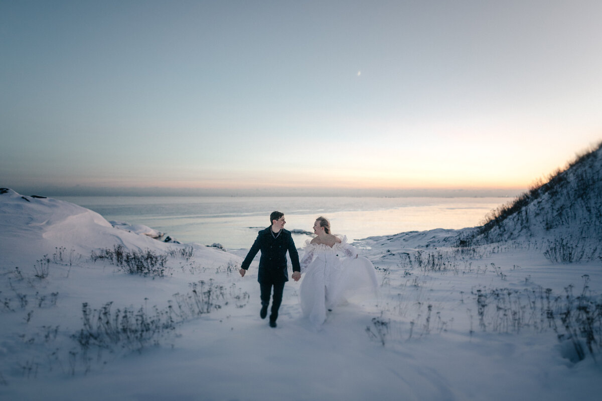 pyry-kantonen-056-winter-wedding-helsinki