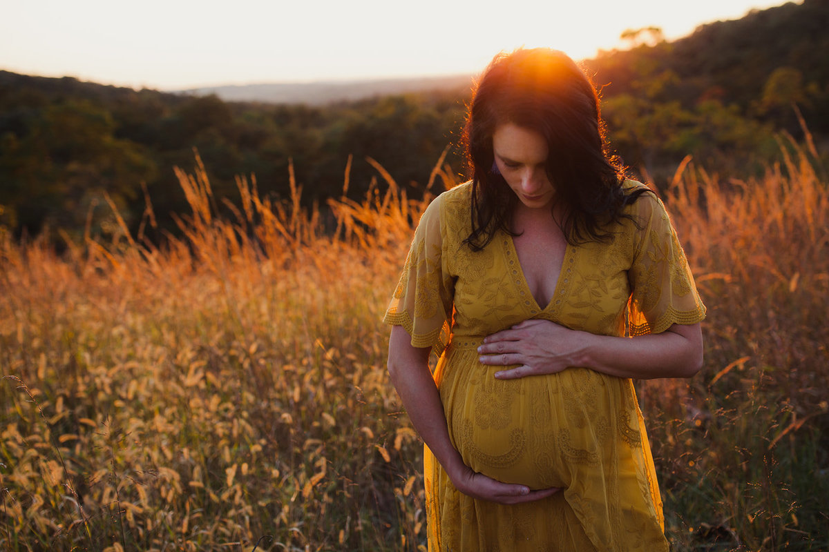 26_Outdoor-Maternity-Boho-Open-Field-Summer-Sunset_Couple