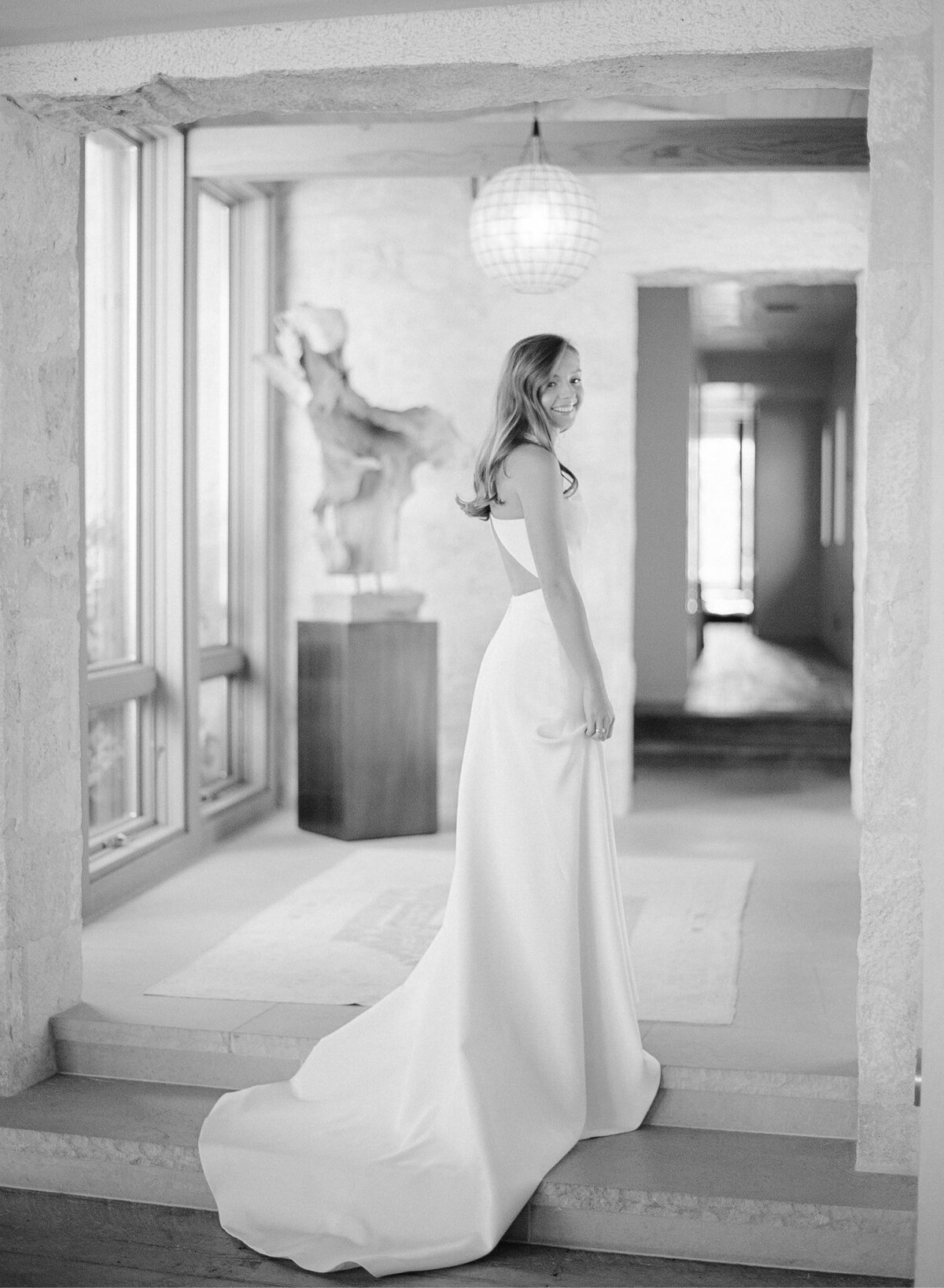 kendall-stephen-bw-theory-hill-country-wedding16_1
