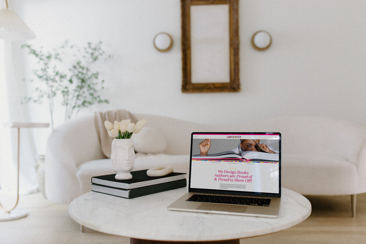 Laptop mockup of Showit website on a laptop