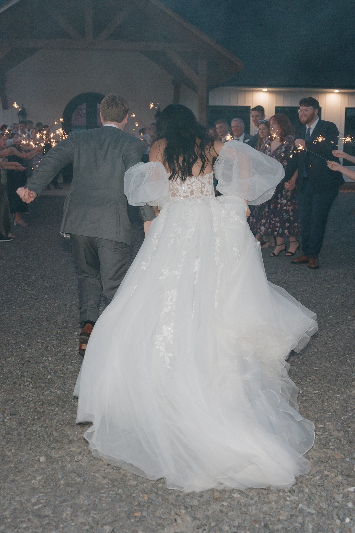 north-carolina-wedding-photographer-stephanie-small-weddings-00096