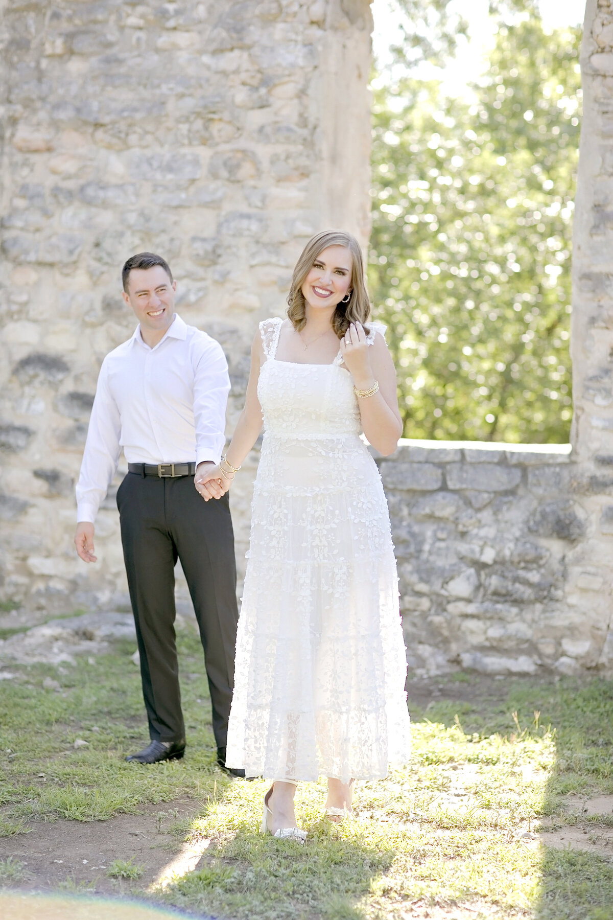 engagement photos-alterd state dress-robin rogers photography-salado