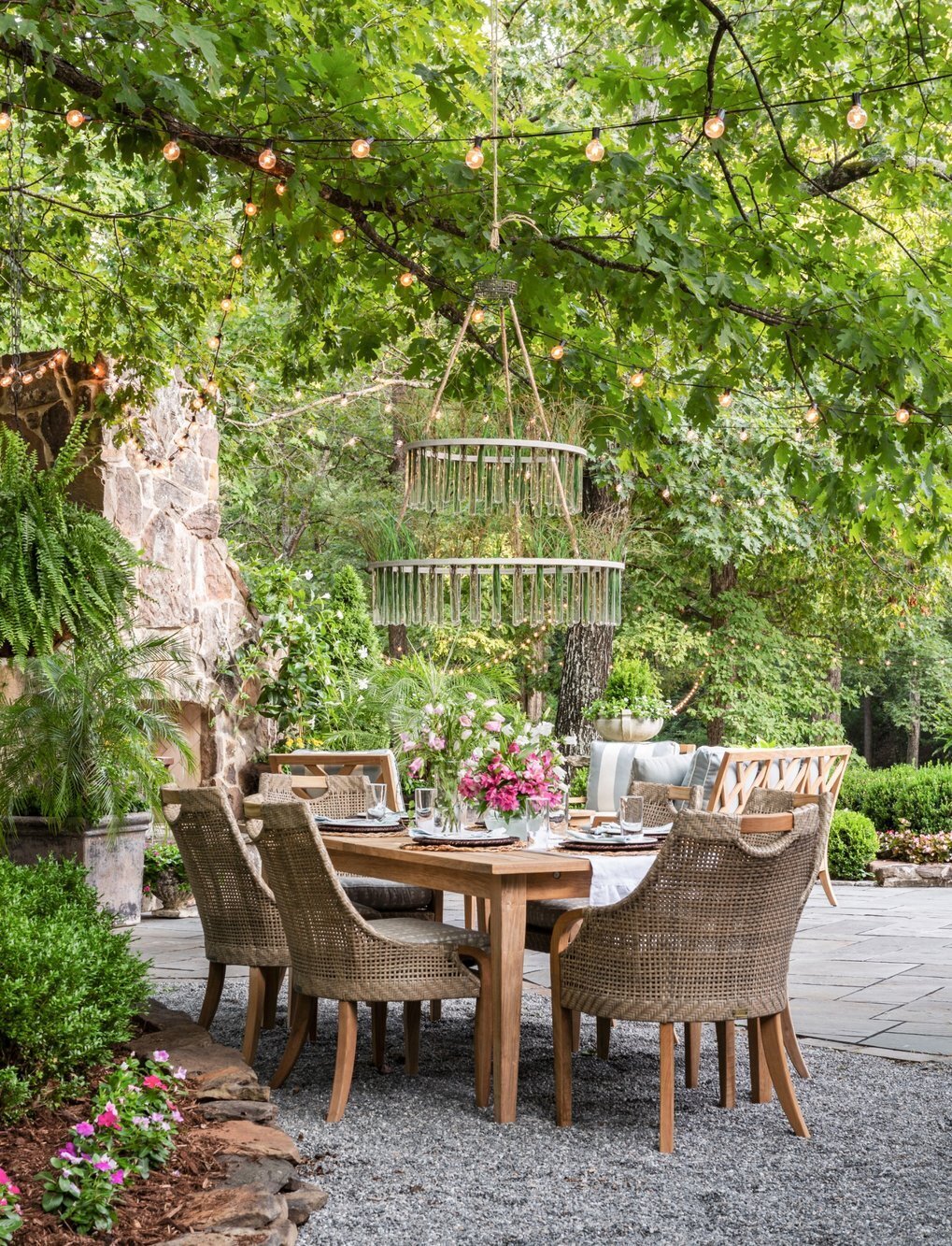 outdoor-dining-area-string-lights-landscape-little-rock-standard
