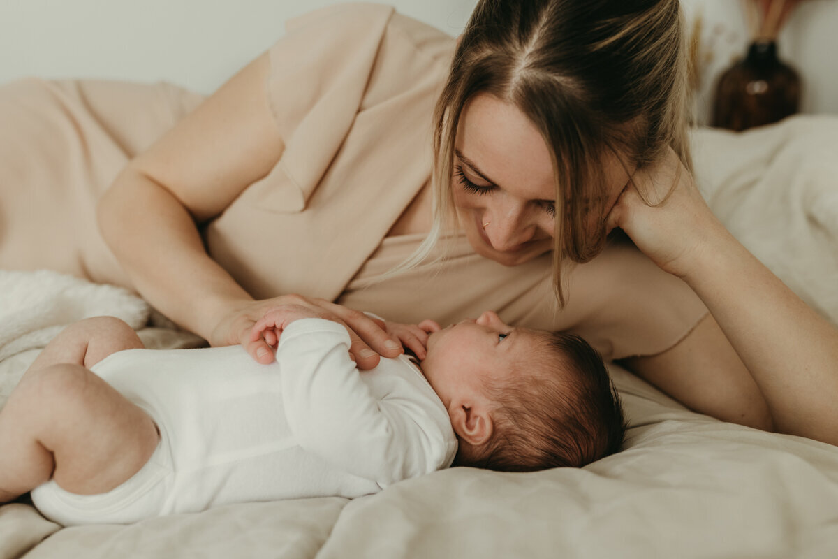 newborn-fotograaf-newborn-fotoshoot-nijmegen-blinkend-beeld-43