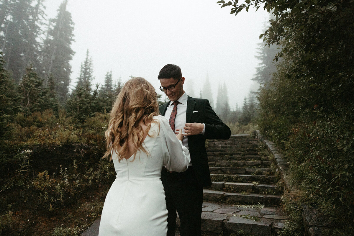 MtRainierSmallWedding-DallinHazard-23