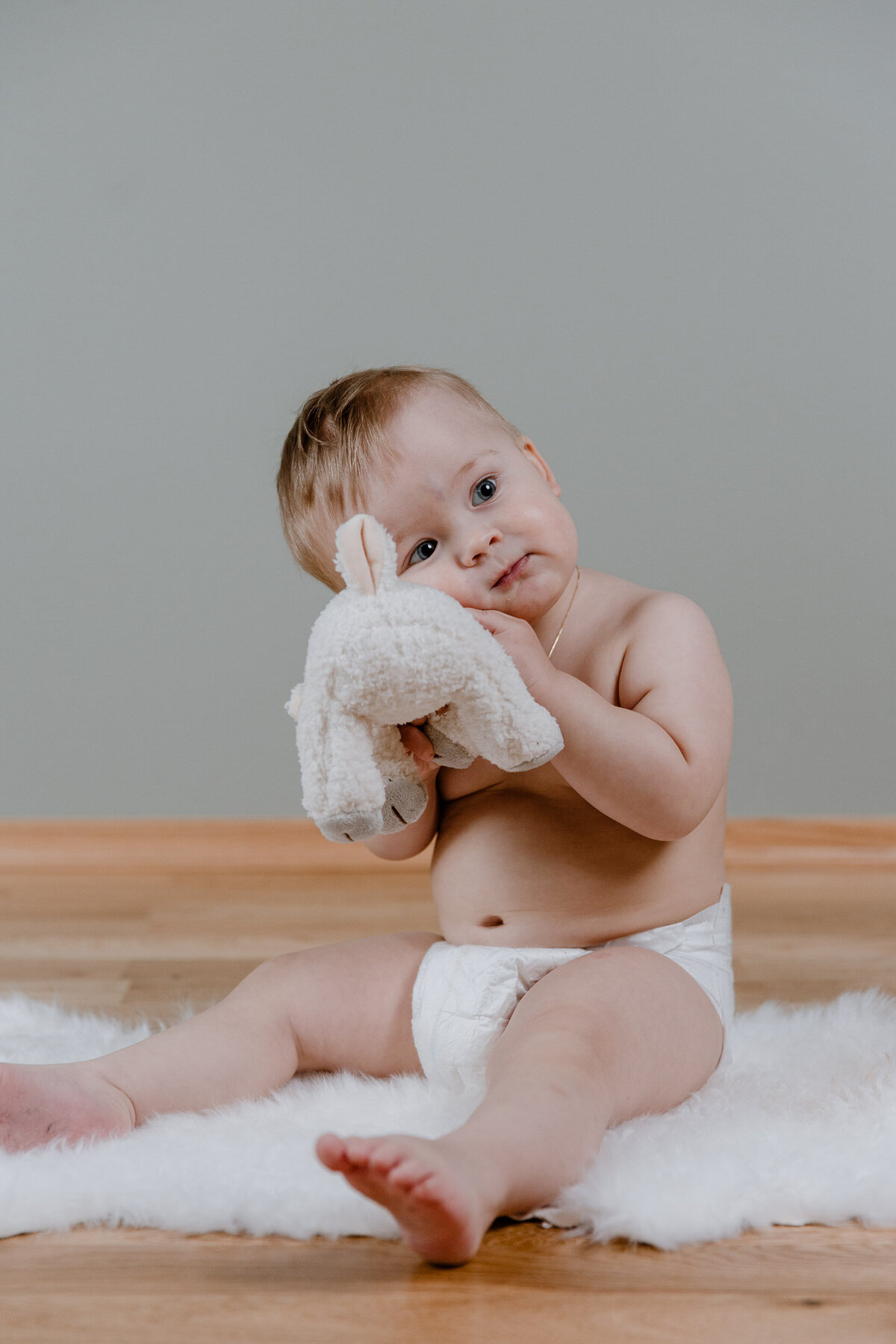 ettårsfoto_homesession_gutt_fotograf_charlottechristensen_studio_bamse