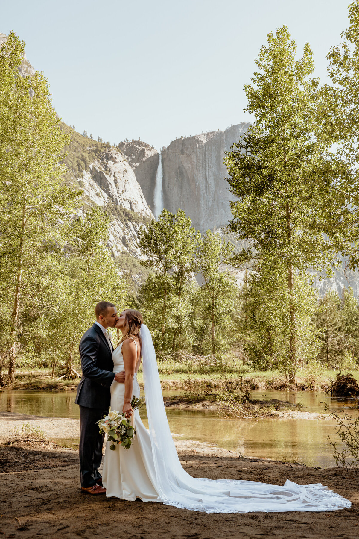 Yosemite wedding photographer