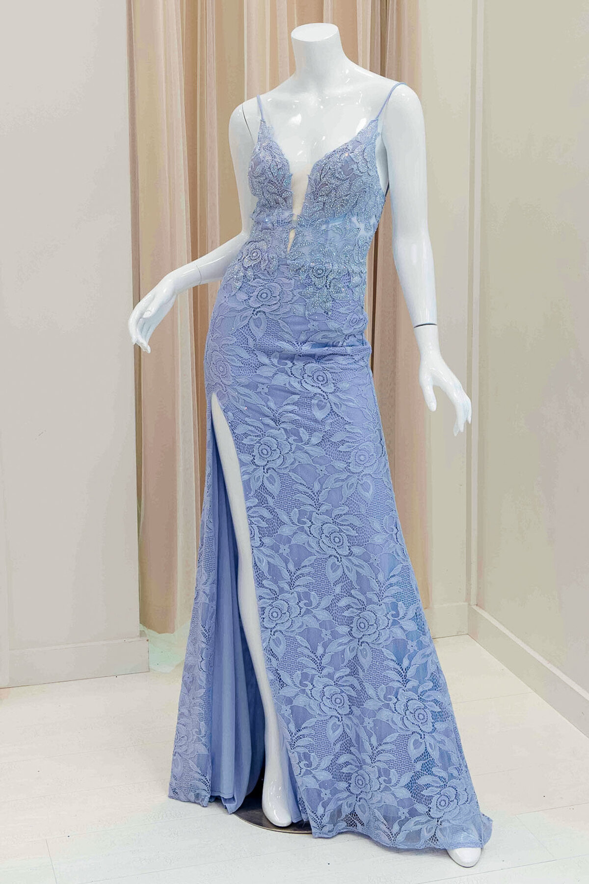 Chanell-Lace-Evening-Dress-in-Lavender (3)