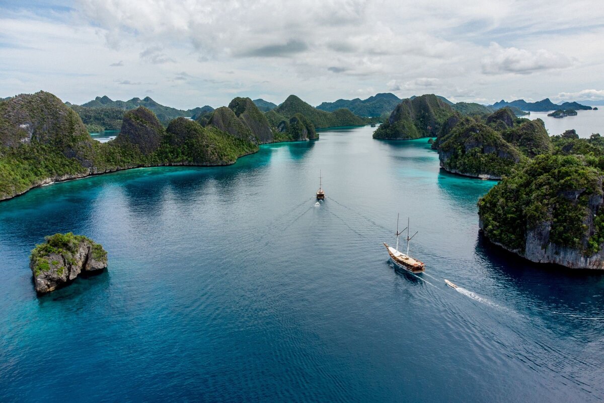 Senja Luxury Yacht Charter Indonesia -15