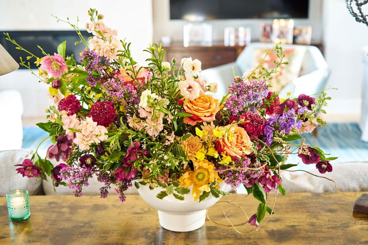 enlarged table arrangement