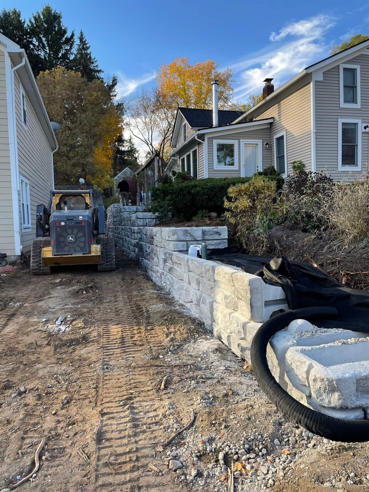 Retaining-wall-tight-driveway