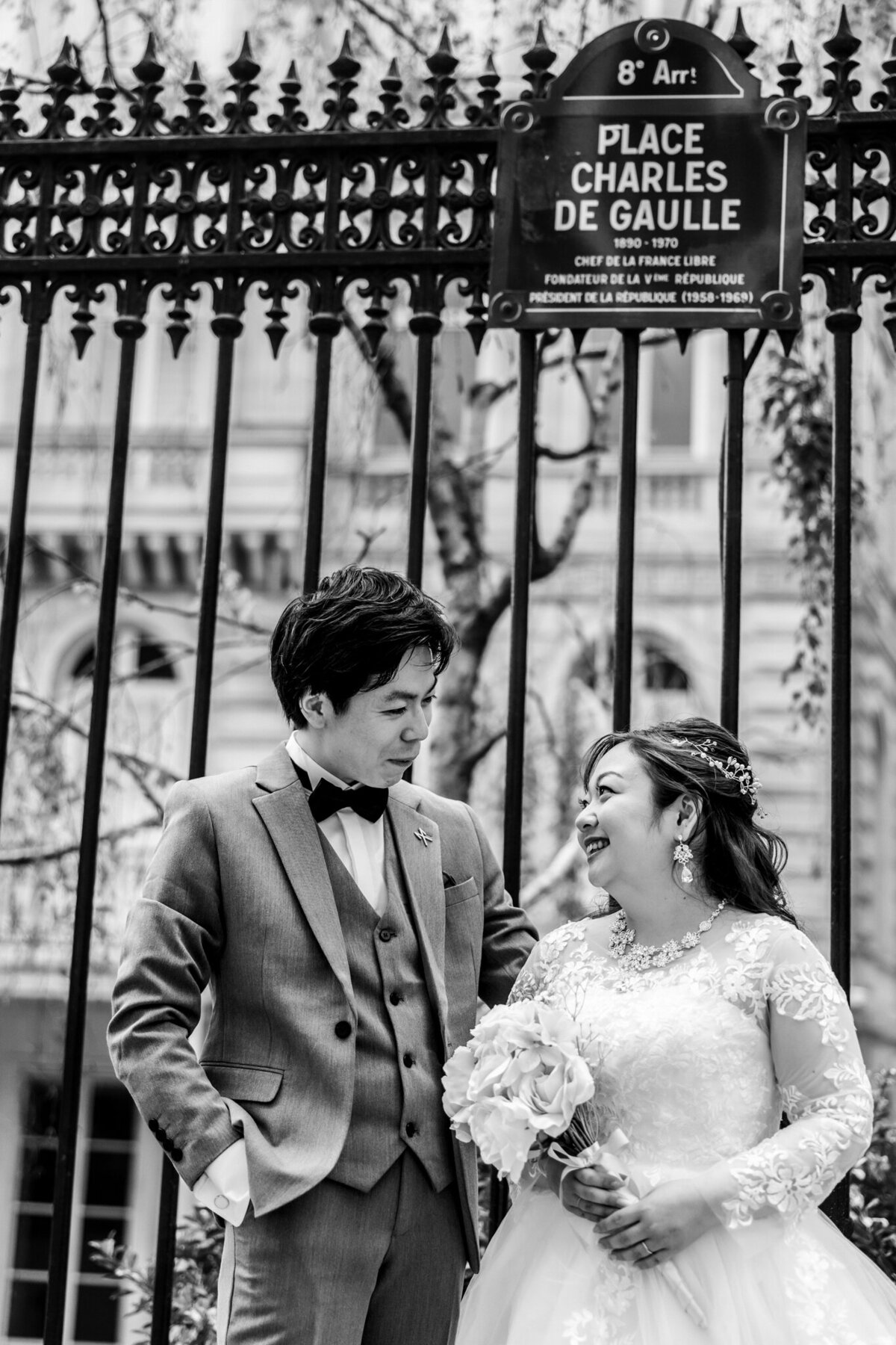 Paris_photowedding_Arc-de-Triomphe_45