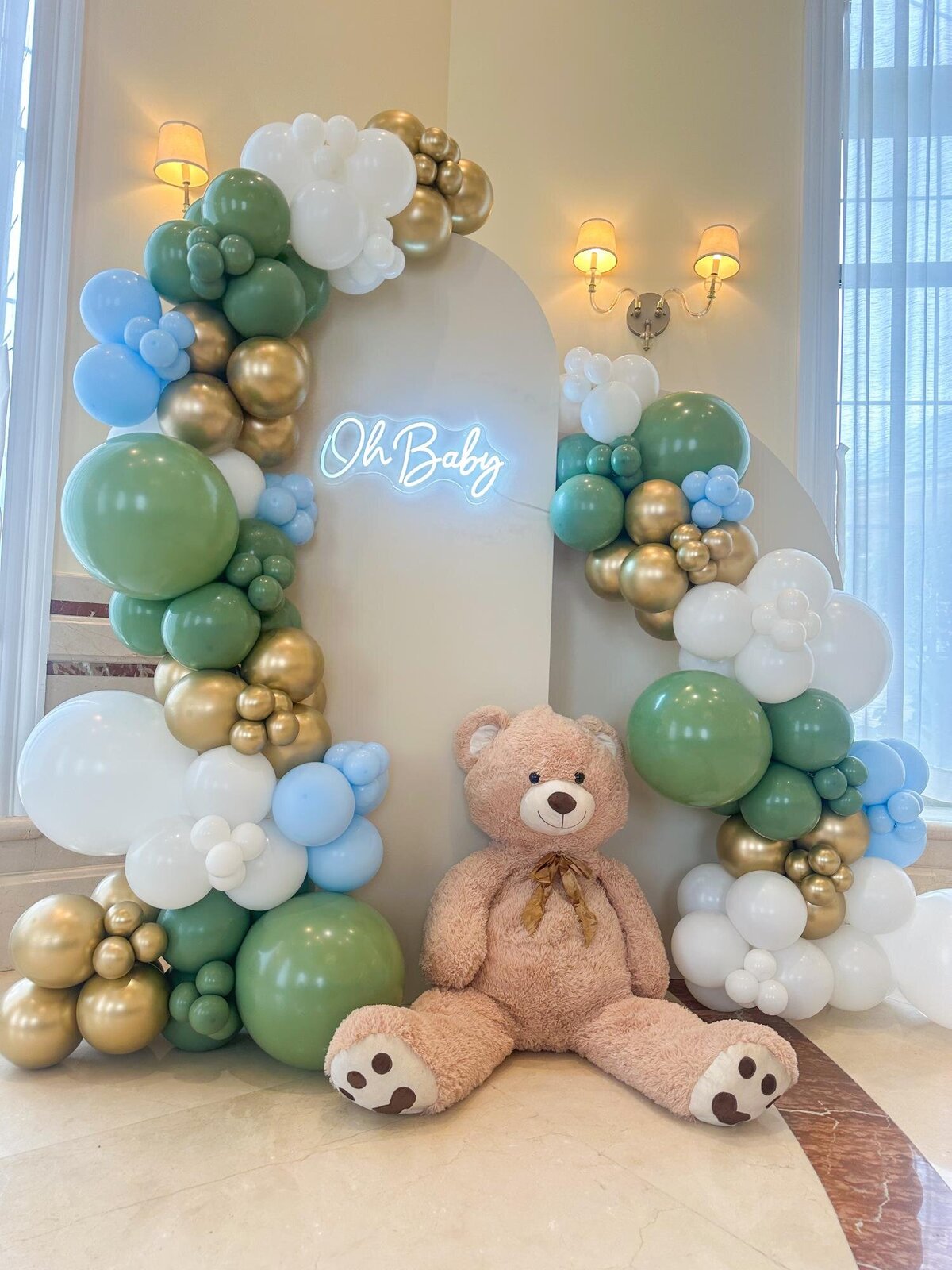 Lake Forest baby shower decor and balloons