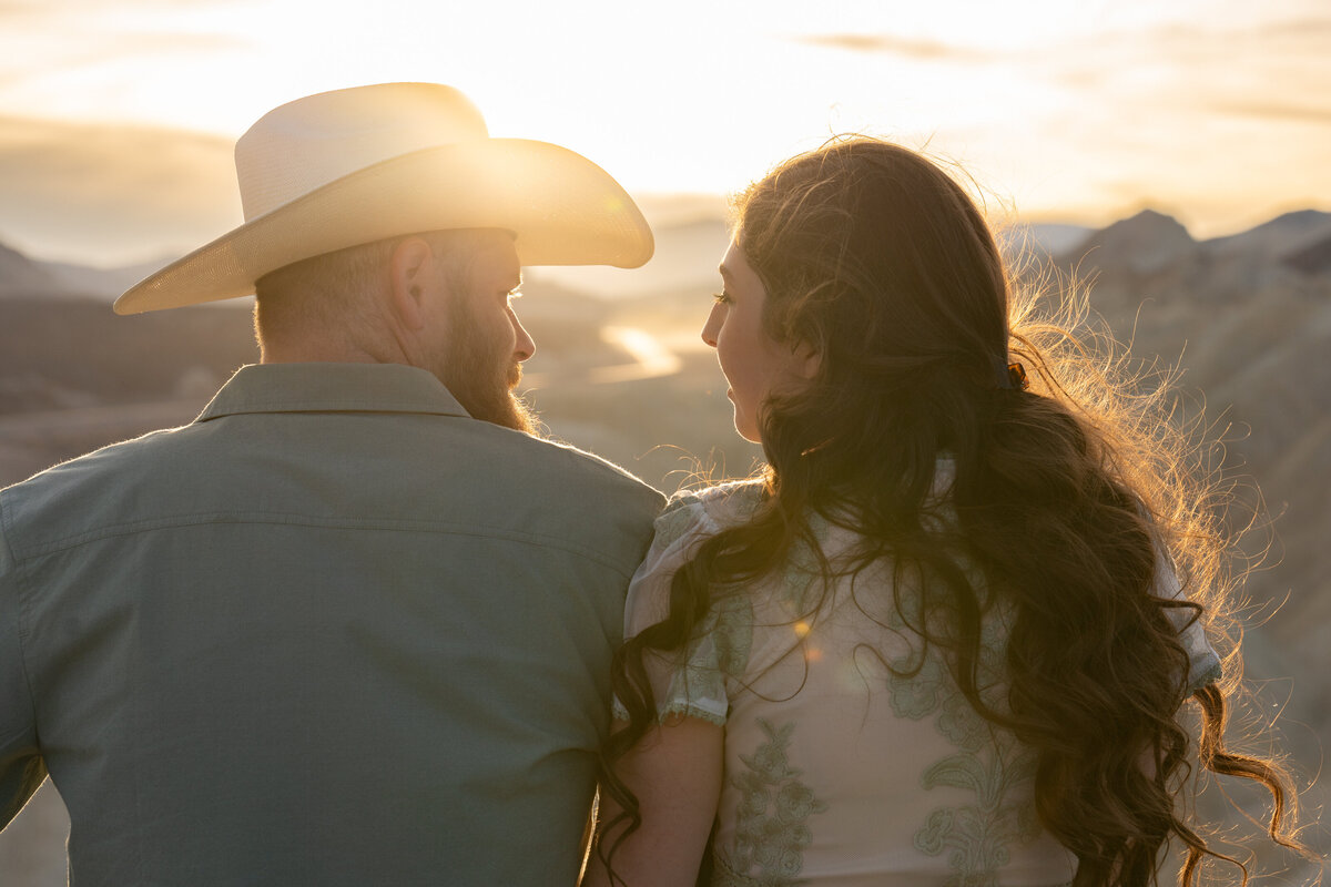 Death-Valley-National-Park-Maternity-Session-6