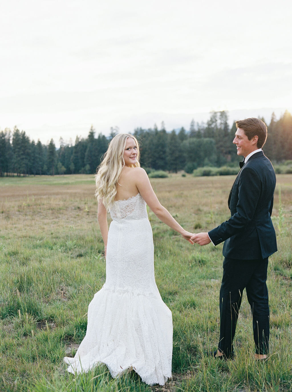 sunset-photo-bride-groom