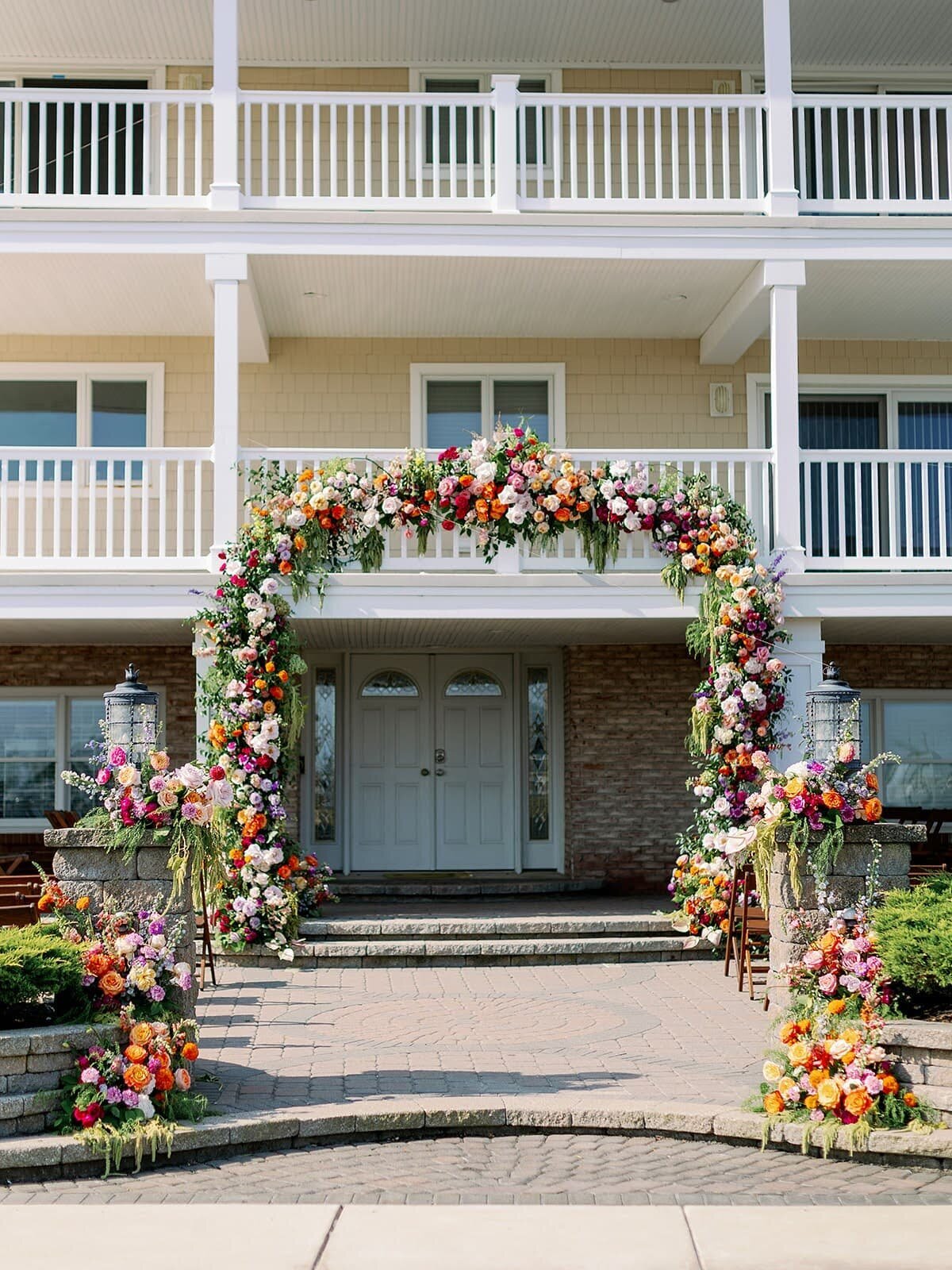 Colorful-tented-Jersey-Shore-beach-wedding13
