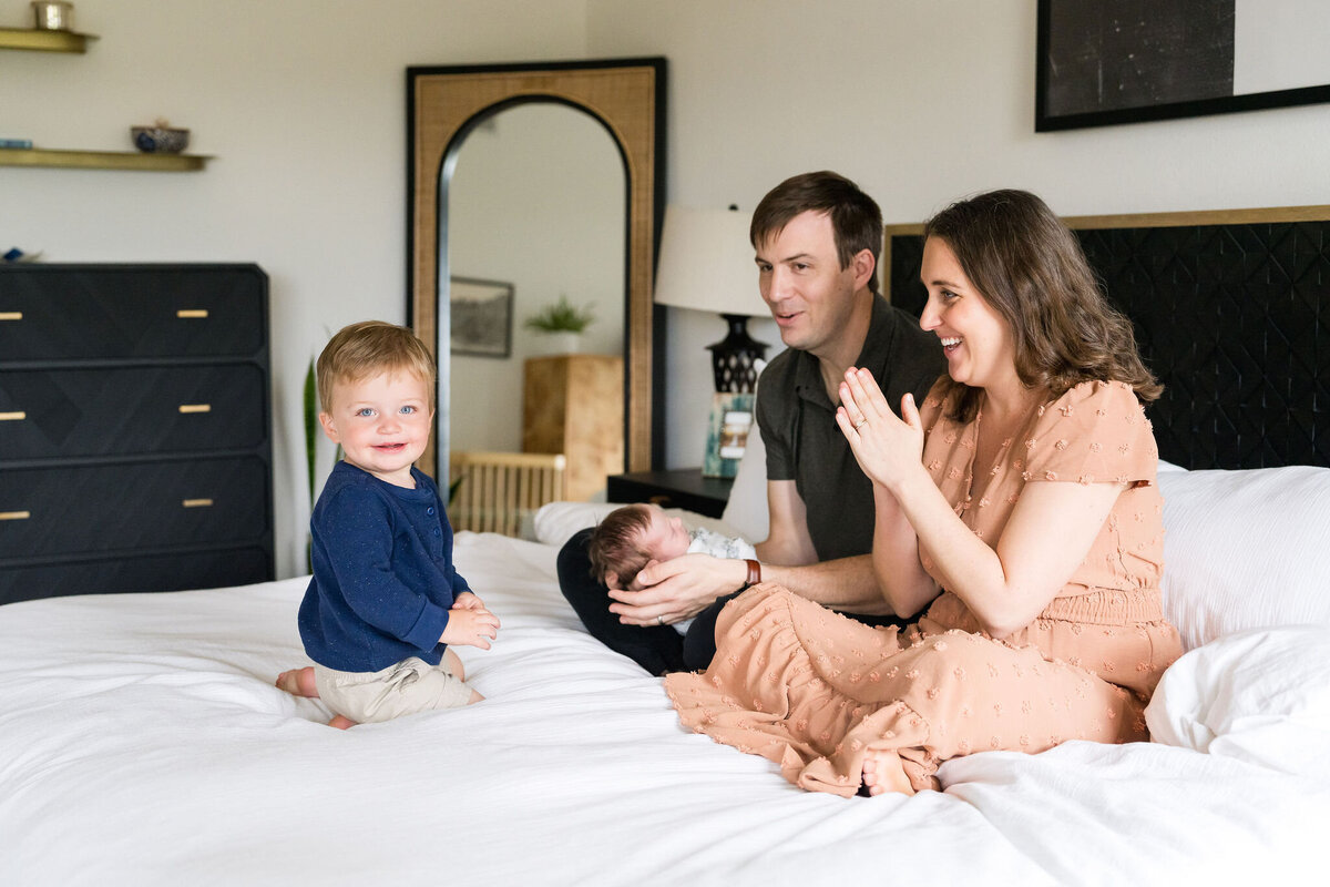 austin-newborn-photographer-lifestyle-session (6)