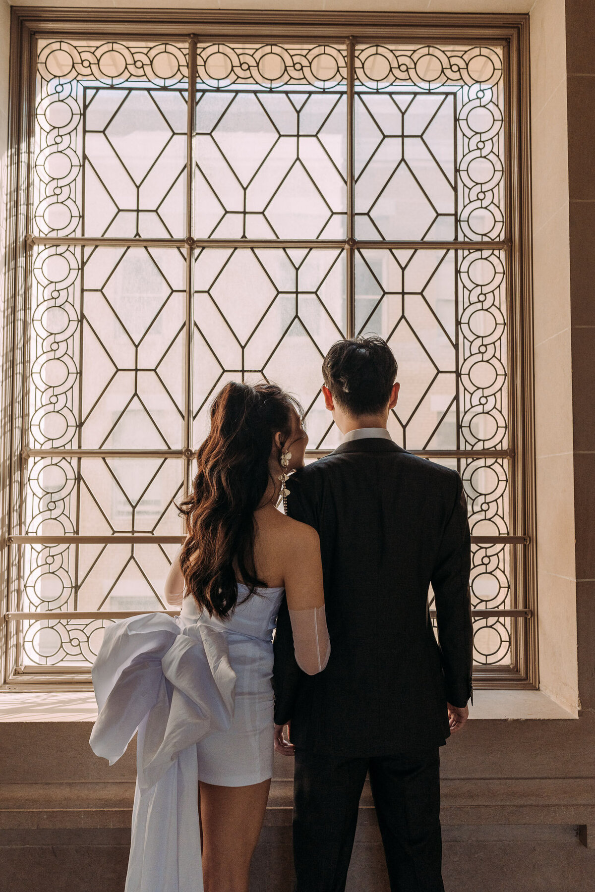 Joyce Li Photography Destination Wedding Elopement Engagement Lifestyle Portrait Photographer West Coast Seattle Washington California sfcityhallelopement-31