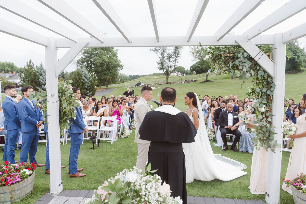 wedding-ceremony-photos-by-suess-moments-at-skyview-golf-club-new-jersey