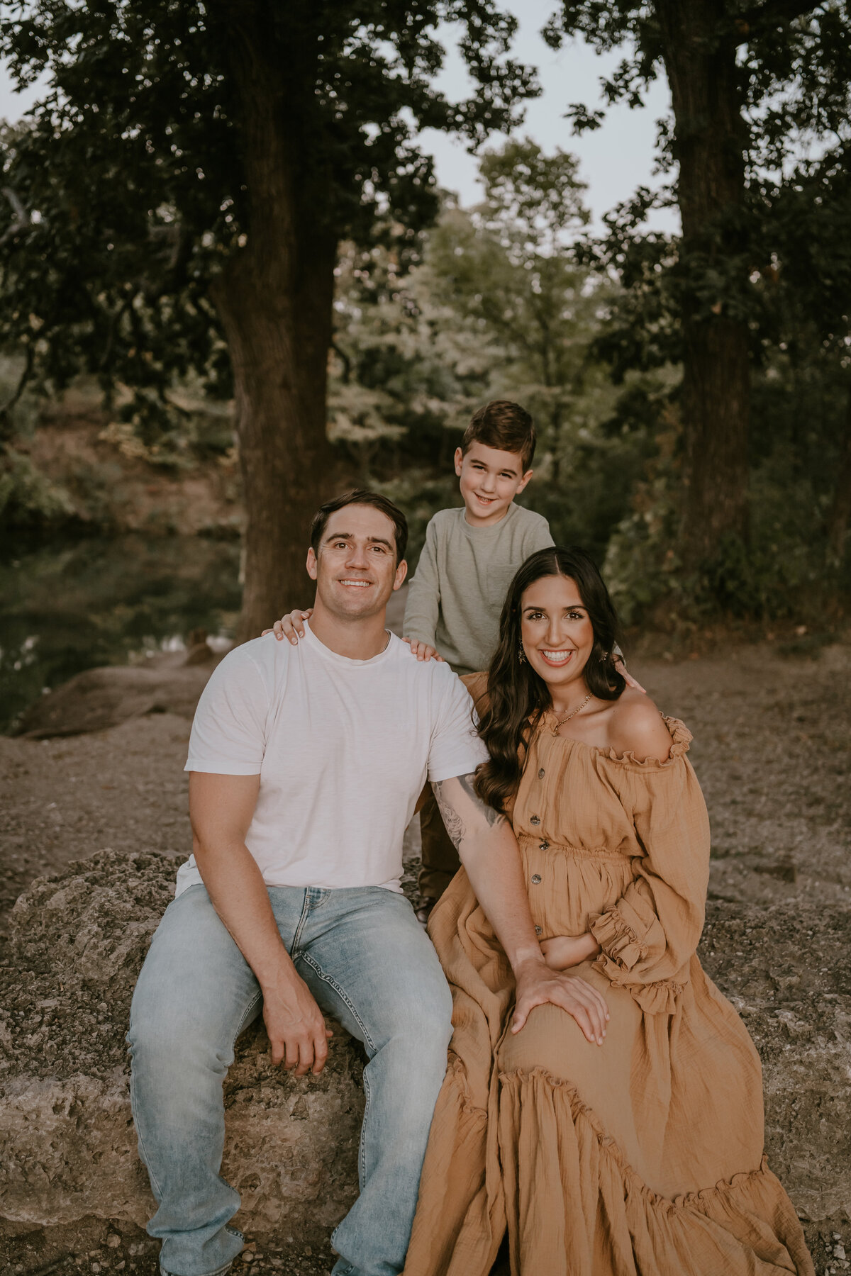 Olympia maternity photographer near me