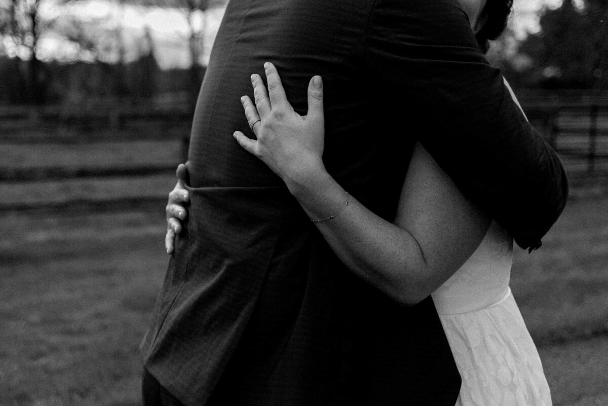intimate-wedding-at-home-erin-ontario2