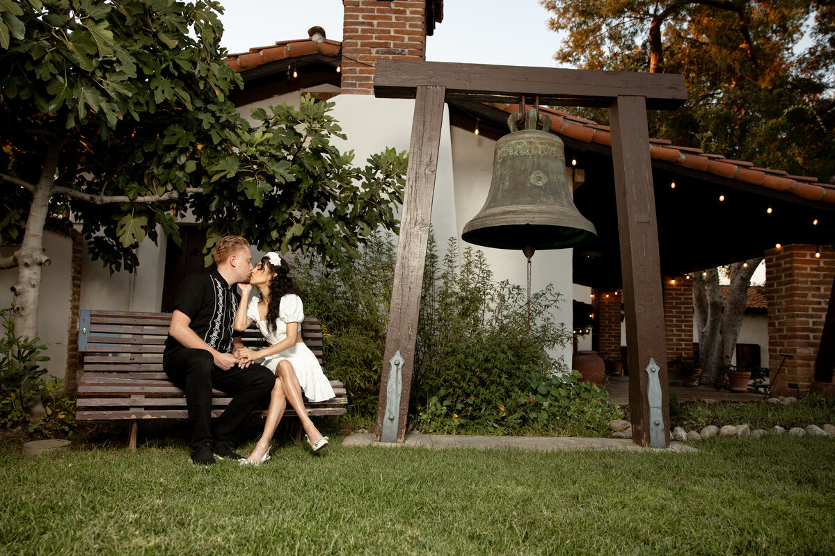 Redlands Bell & Bench Kiss