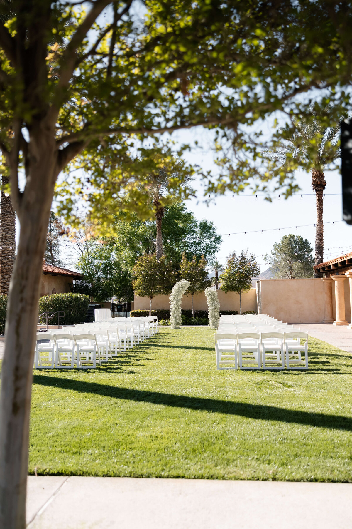 82_riskyexposure_marley-simon_las-vegas-elopement-photography