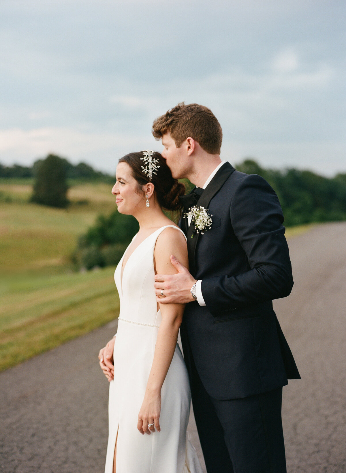 Early-Mountain-Vineyard-Wedding-by-Kiyah-C-Photography-Emma-Rye-839