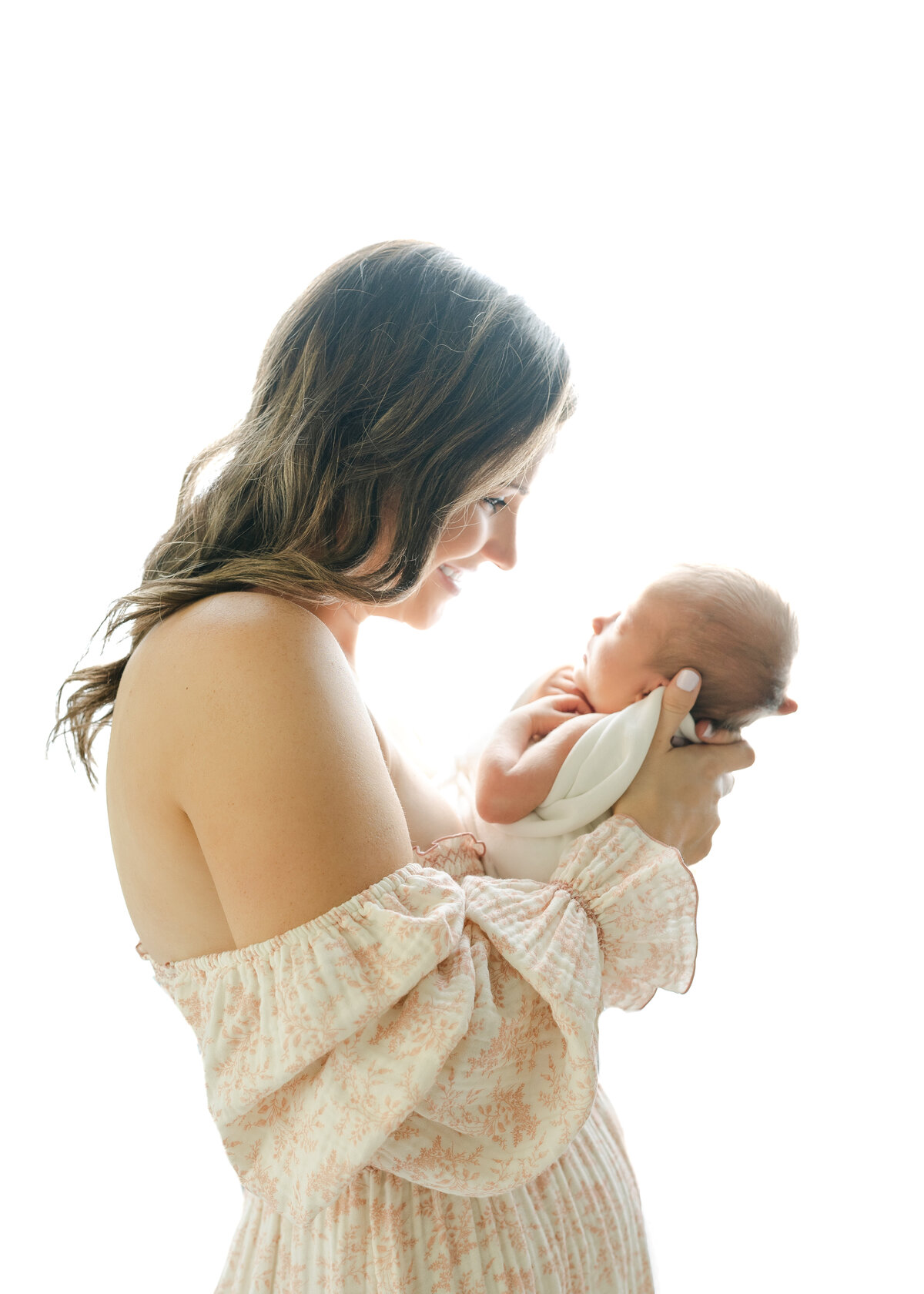 newborn session light and airy