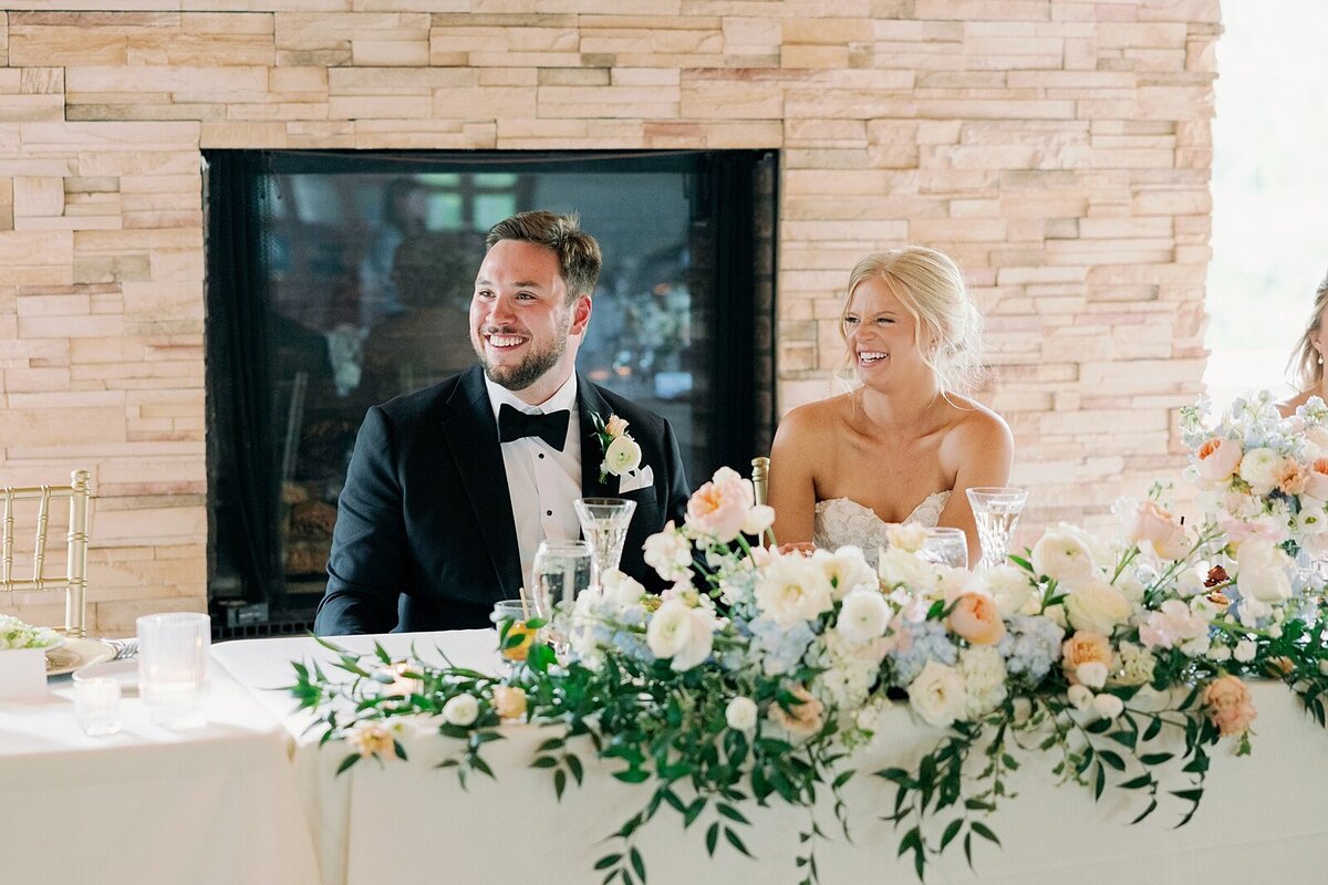 Oak-pointe-country-club-wedding_1318
