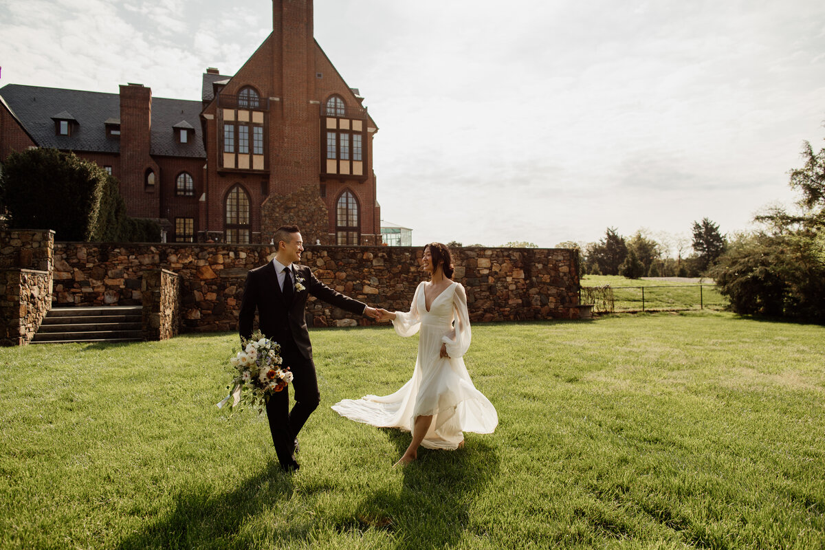 Wedding Photographer, bride and groom walking