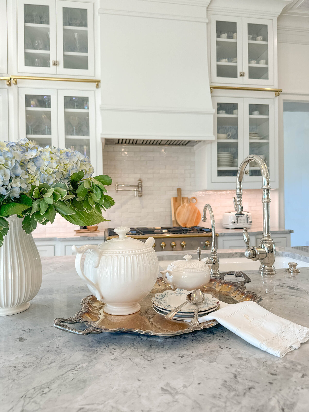64216_Belvedere_Kitchen-Final-9