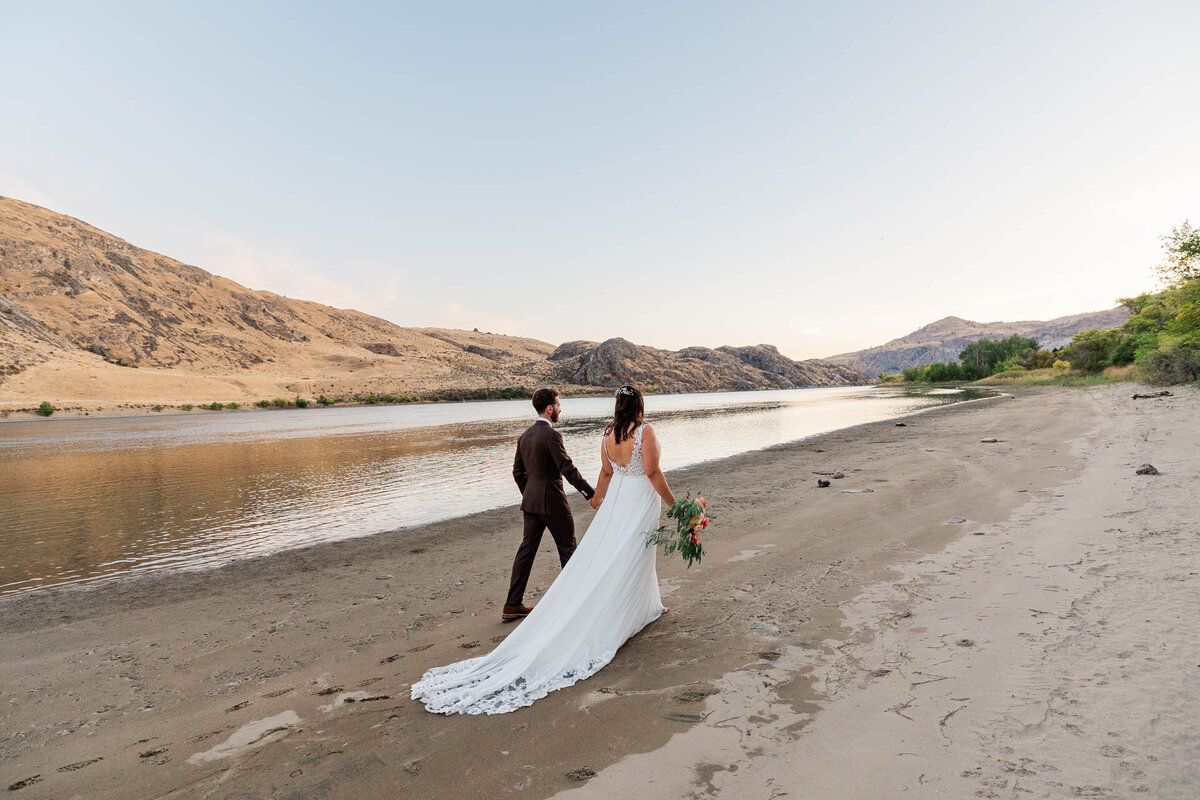 Rio-Vista-Winery-Wedding-Chelan-WA-52