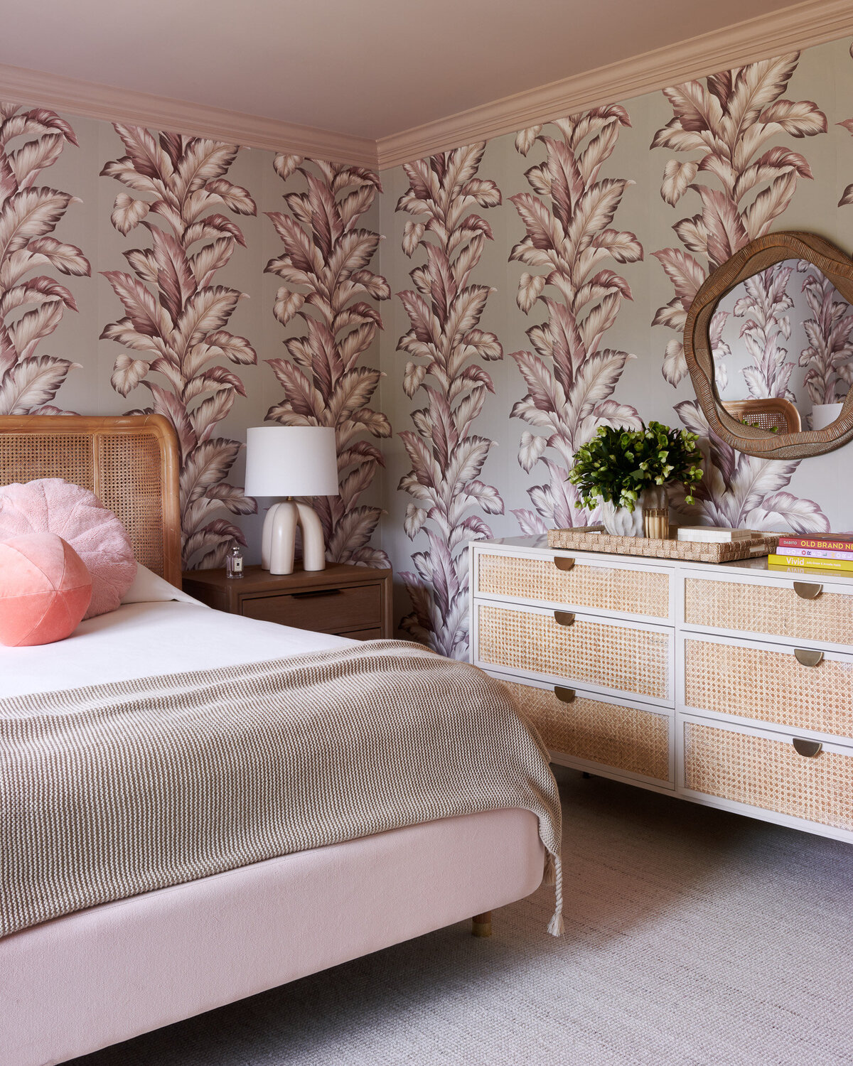 chantilly2_hires_bed_01