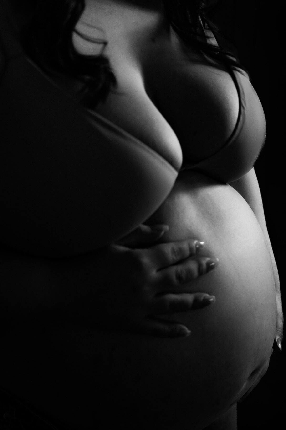 black and white boudoir photography 
