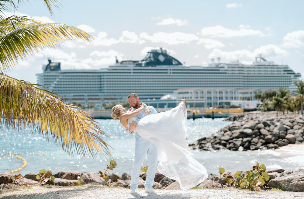 a bride and groom in the Bahamas for their cruise wedding