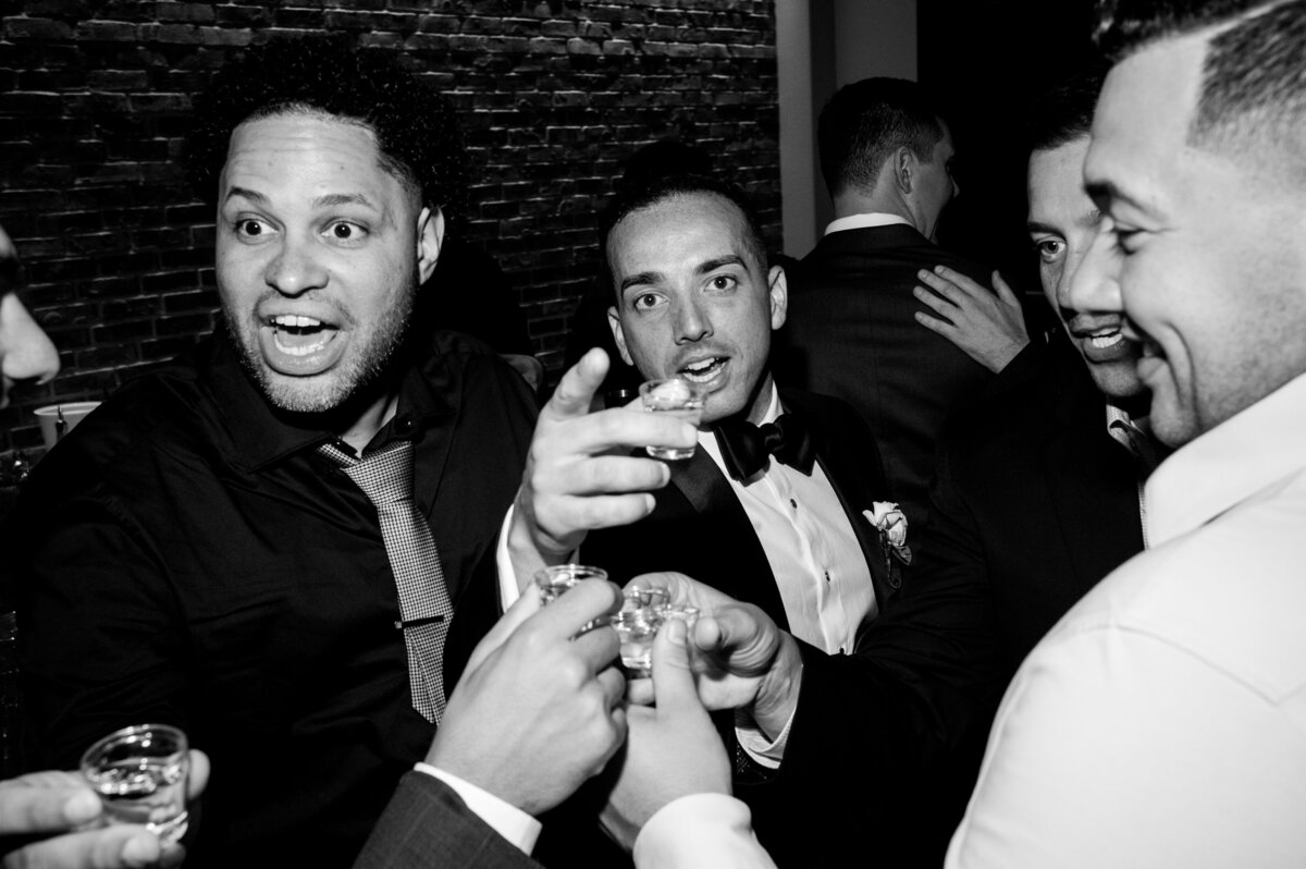 1277-Village-Club-at-Lake-Success-Long-Isand-Wedding-DD